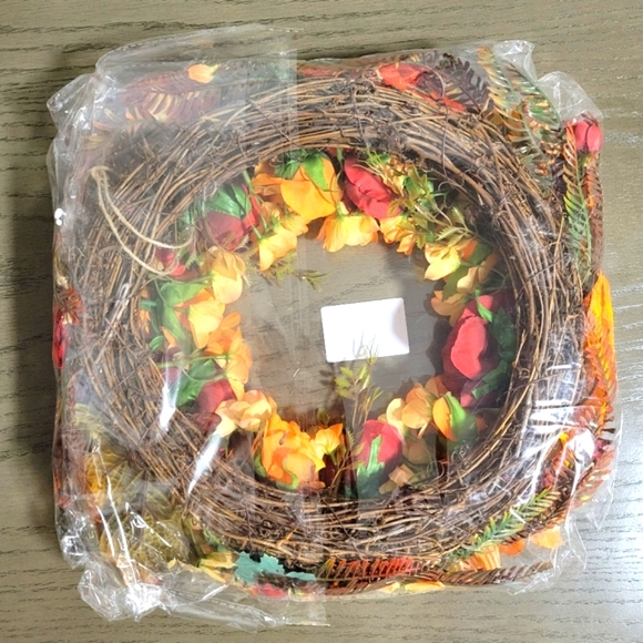 Hydrangea Wreath - Picture 5 of 5